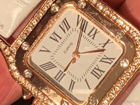dámské hodinky se zirkony .,30 x 35mm - 2