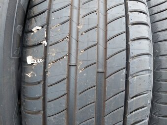 letní pneu 215/65 R17 99V - 2