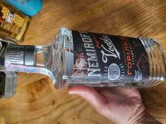 5x ukrajinská vodka + jeden rum - 2