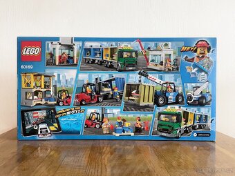 nové Lego City 60169 Nákladní terminál - 2