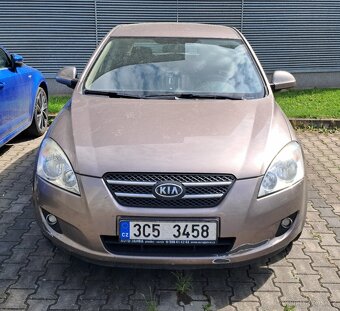 Kia Ceed - CRDi 1.6 - rv 2007 - 260t km - nafta - 2