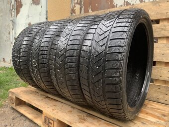 4ks 235/35/19 Pirelli Sottorezo/2016/91V/zimní 5.5m - 2