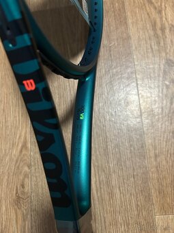 Wilson Blade 100 V9 2025 - 2