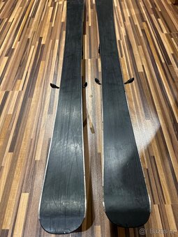 Dětské lyže Völkl RaceTiger junior, 120 cm + helma a hůlky - 2