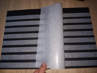 Poštovní známky , albumy , věci - 2