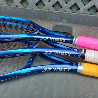 Tenisová raketa Yonex - 2