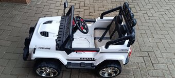 Dětské elektrické autičko - 2