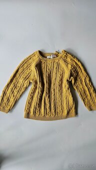 Hořčicově žlutý pletený svetr zn. Zara - vel.104 - 2