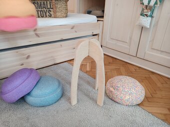Dřevěné nožky, židlička ke kamenům Stapelstein - 2