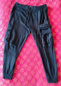 Chlapecké / pánské černé kalhoty CARGO značky C&A, vel. L - 2
