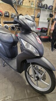 Rozvoz jídla na skútru bez řidičáku (Pronájem skútrů) - 2