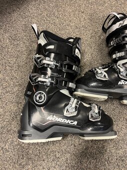 Dámské lyžáky Nordica Speed Machine - vel. 38 - 2