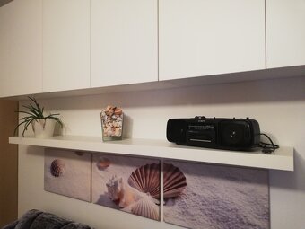 Bílé nástěnné police LACK IKEA 190x26 a 110x26 - 2