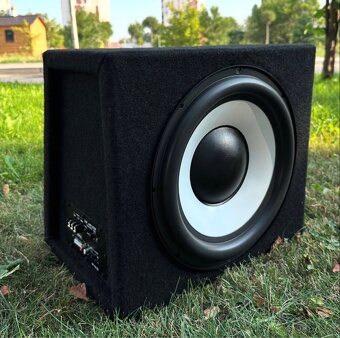 Subwoofer do auta - 2