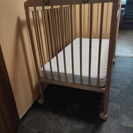 Prodám děts. postýlku 60x120cm Scarlett s koleč. vč. matrace - 2