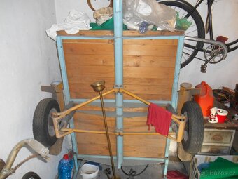 Přívěsný vozík za auto - 2