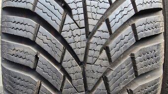 Zimní pneu Continental 195/65/15 - 2