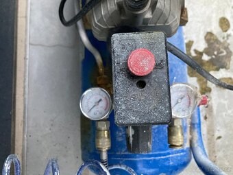 Dvoupístový olejový kompresor Scheppach HC 53 DC - 2