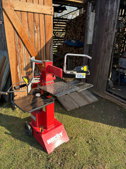 Štípačka na dřevo HECHT 6810 - 2