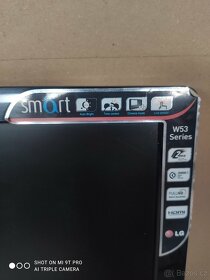 Monitor LG Smart 22 palců (56 cm) - 2