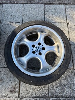 Alu kola s pneu 5x101 ET35 17” - 2