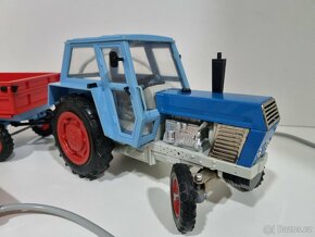 KDN - stará hračka - TRAKTOR ZETOR Crystal 8011 - 2