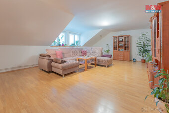 Prodej rodinného domu, 252 m², Vojkovice, ul. Hlavní - 2