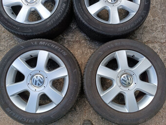 VW Golf Touran Caddy - alu 6,5x16 et50 + letní 205/55/16 - 2