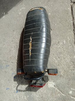 Simson skútr - sedlo a zadní část - 2