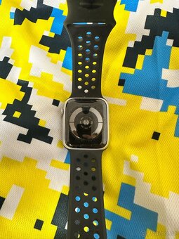 Apple Watch 5 NIKE - 2