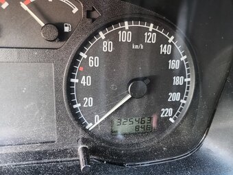 oktavia 1.9 tdi,81kw,r.v.2000,stk 7/26 číst celé - 2