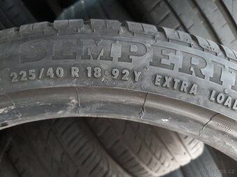 1ks zánovní letní pneu 225/40 R18 Semperit - 2