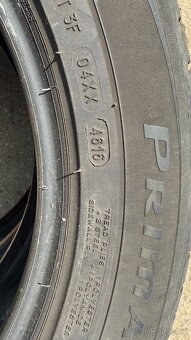 Prodám 2x letní pneu Michelin Primacy 3 215/55 R17 94W - 2