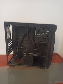 PC skříň zalman s RGB ventilátory a vypalovačkou - 2
