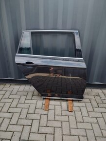 Volkswagen Passat B8 lift - dveře v barvě LR7H - 2