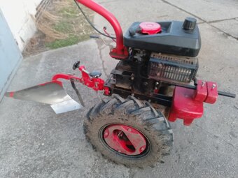 Vari malotraktor,motor Jikov,držáky,závaží.BEZ PLUHU,ŤELESAA - 2