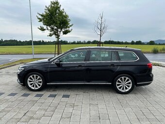 VW Passat Variant 2.0 TDI Highline DIGI budíky - 2
