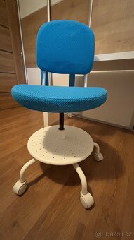 Psací stůl Ikea Pahl 128x58cm a modrá židle Vimund - 2
