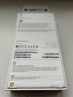 Apple iPhone 17 256GB Bílý - 2