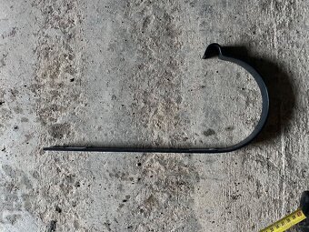 Prodám střešní žlabové háky - 2