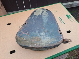 CZ 125 T zetka kastlík schránka nářadí - 2