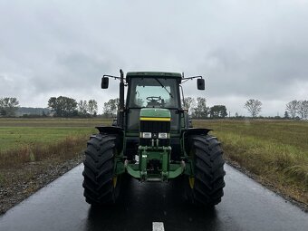 Traktor John Deere 6910 - 2