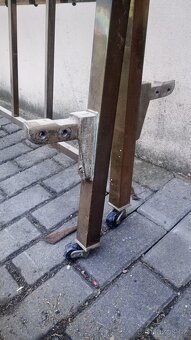 Čela k posteli prvorepublikové - 2