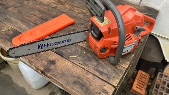 Husqvarna 141 na náhradní díly - 2