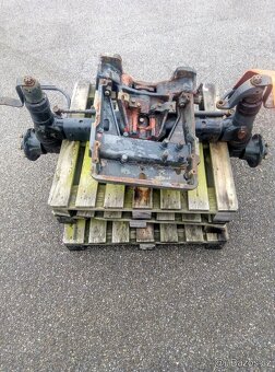 Náprava Zetor 5211-7711............... - 2