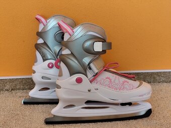 Prodám dívčí roztahovatelné brusle - 2