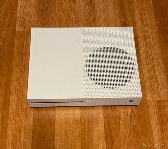 Xbox One S (500 GB) - 2