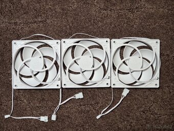 Ventilátory ARTIC WHITE 120MM 3X - 2