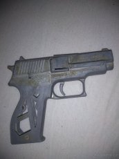 Retro kovová pistole- hračka - 2