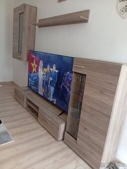 prodám obývací stěnu konferenční stolek komoda z důvodu koup - 2